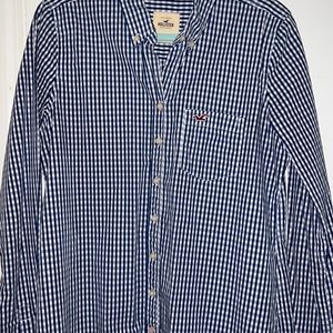 Woman's Hollister shirt